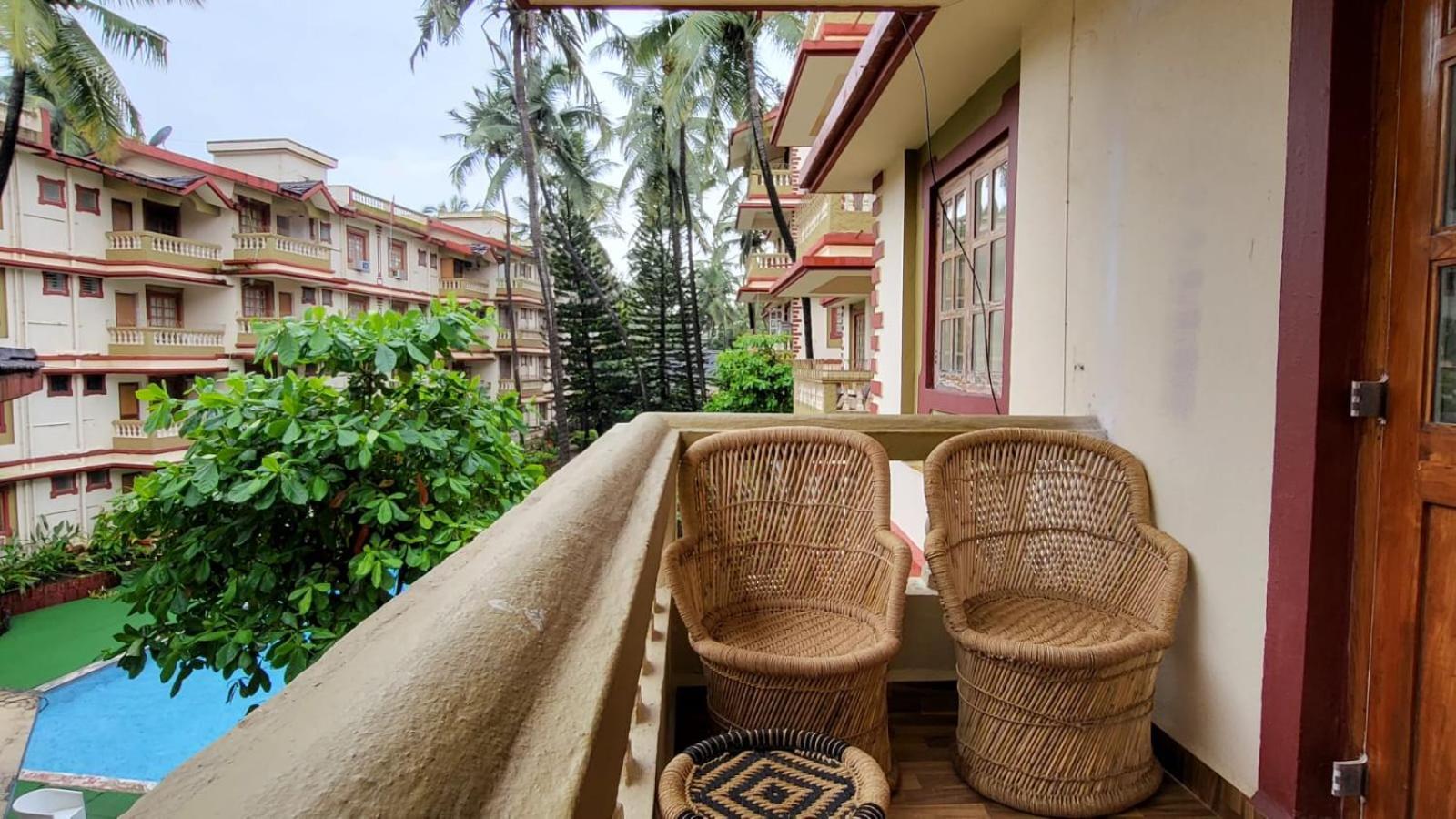 1Bhk Pool View Apartment - Candolim Resort Exterior foto